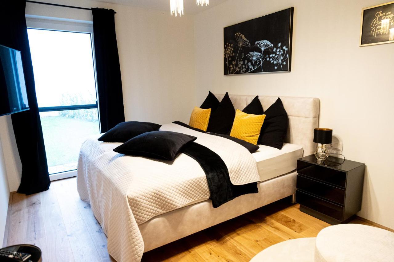 Ferienwohnung Deluxe 사텐도르프 외부 사진